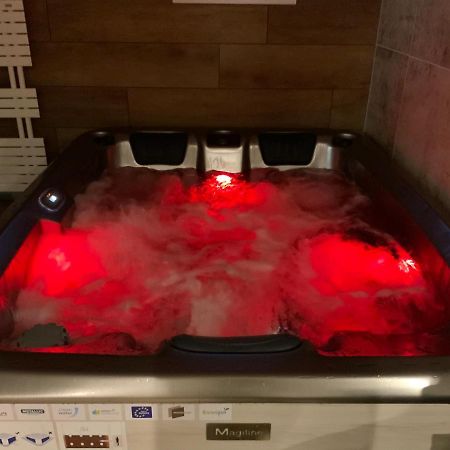 Hotel 2 A 2 Montélimar Zewnętrze zdjęcie